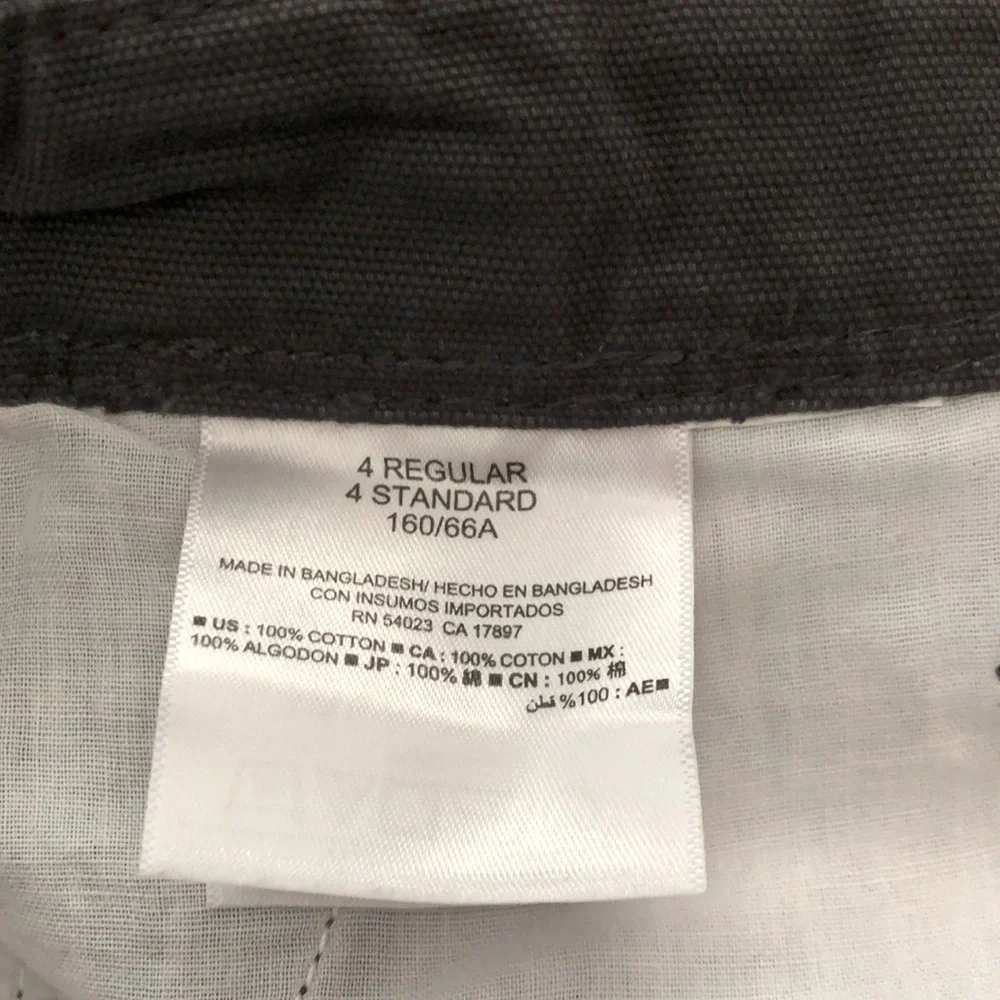 2015 Old Navy Boyfriend Shorts in Black Cat Size 4 Regular Women’s